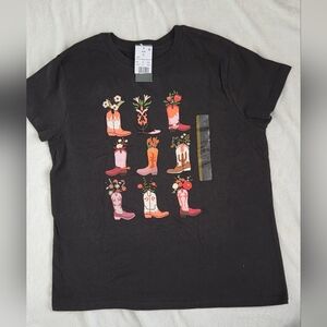 Western Cowgirl Graphic Tee Size Small Floral Cowboy Boots NWT